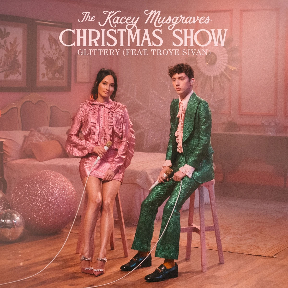 Glittery [From The Kacey Musgraves Christmas Show Soundtrack] Lyrics